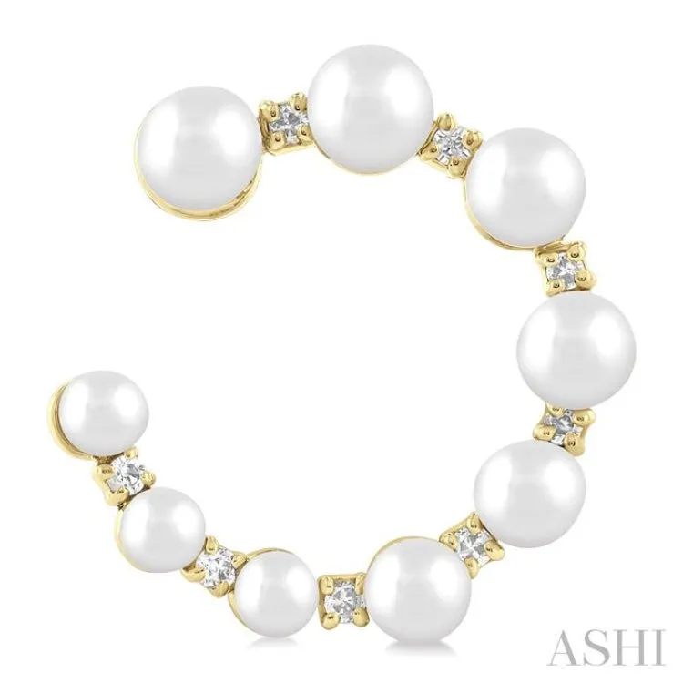 1/5 ctw Graduated 2.8 - 4.5MM Cultured Pearls and Round Cut Diamond Half Hoop Earring in 14K Yellow Gold