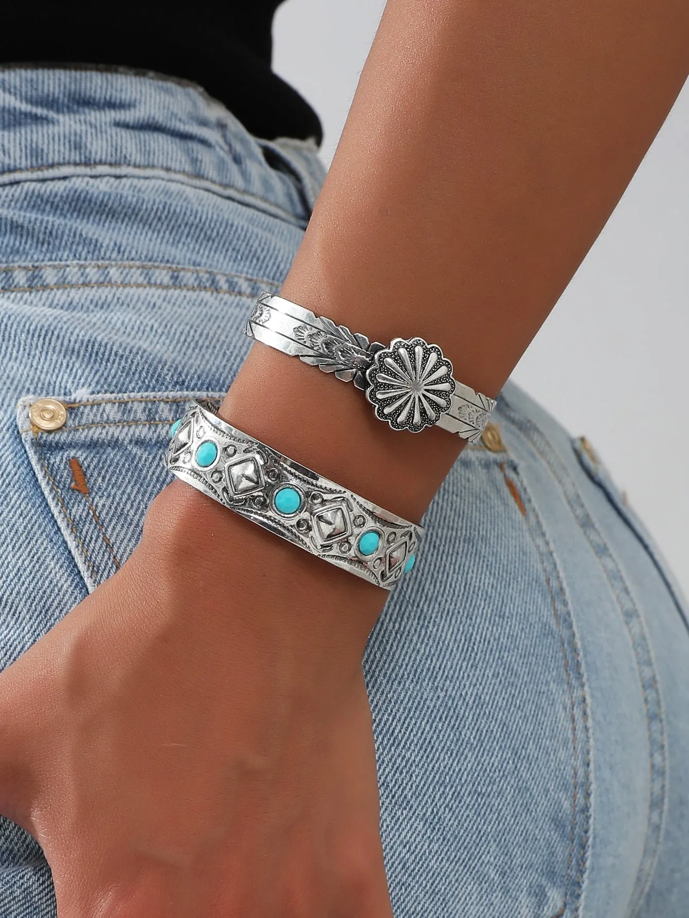 2Pcs Western Style Silver Color Metal Cuff Bangle Bracelet Set Turquoise Jewelry