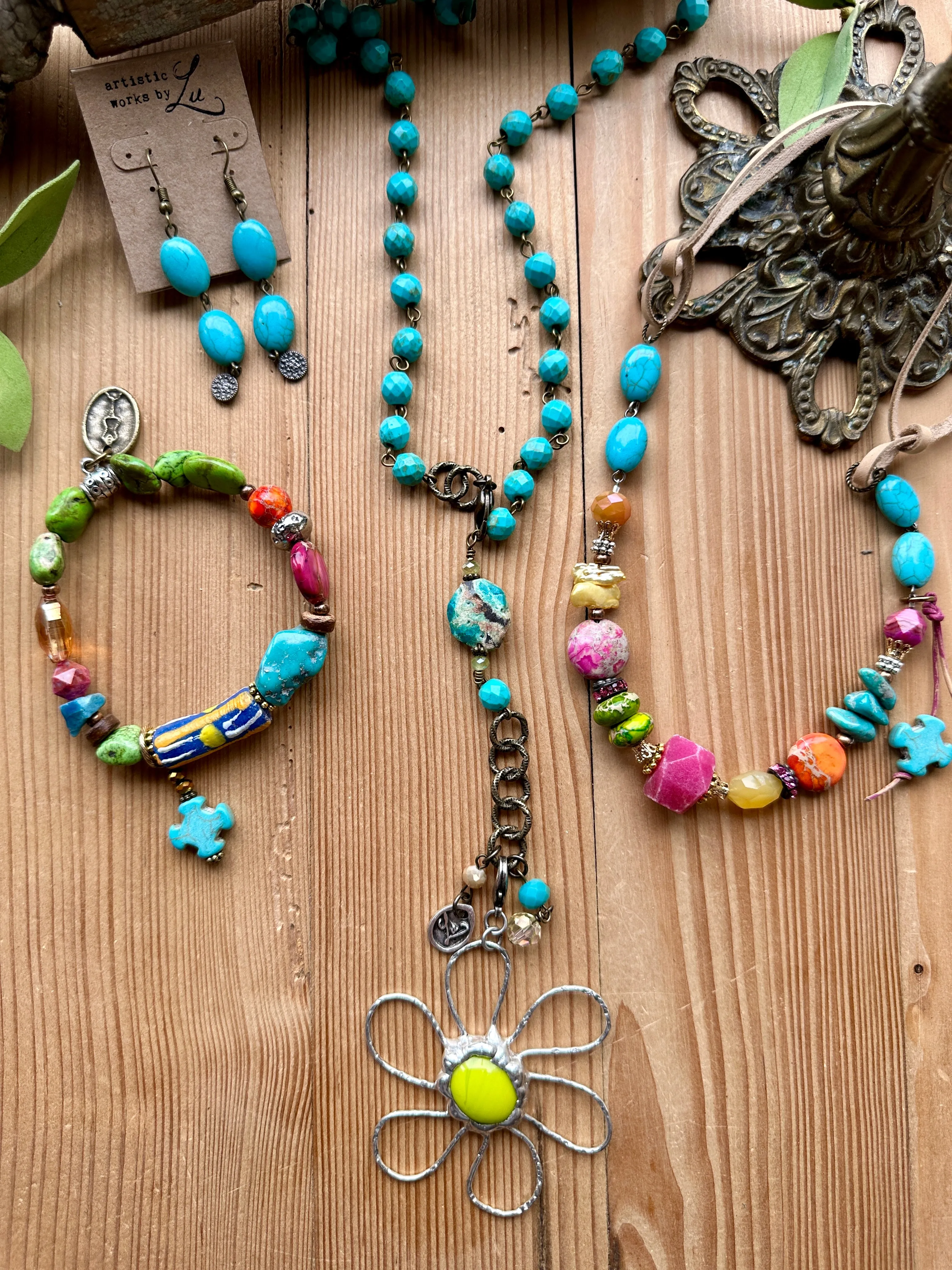 Bossy Brights Short Straight Across Necklace