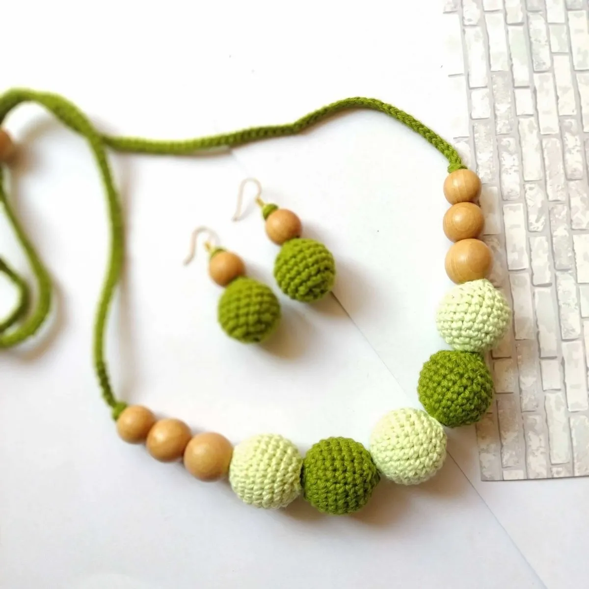 Crochet and Wooden Bead Necklace with Earrings