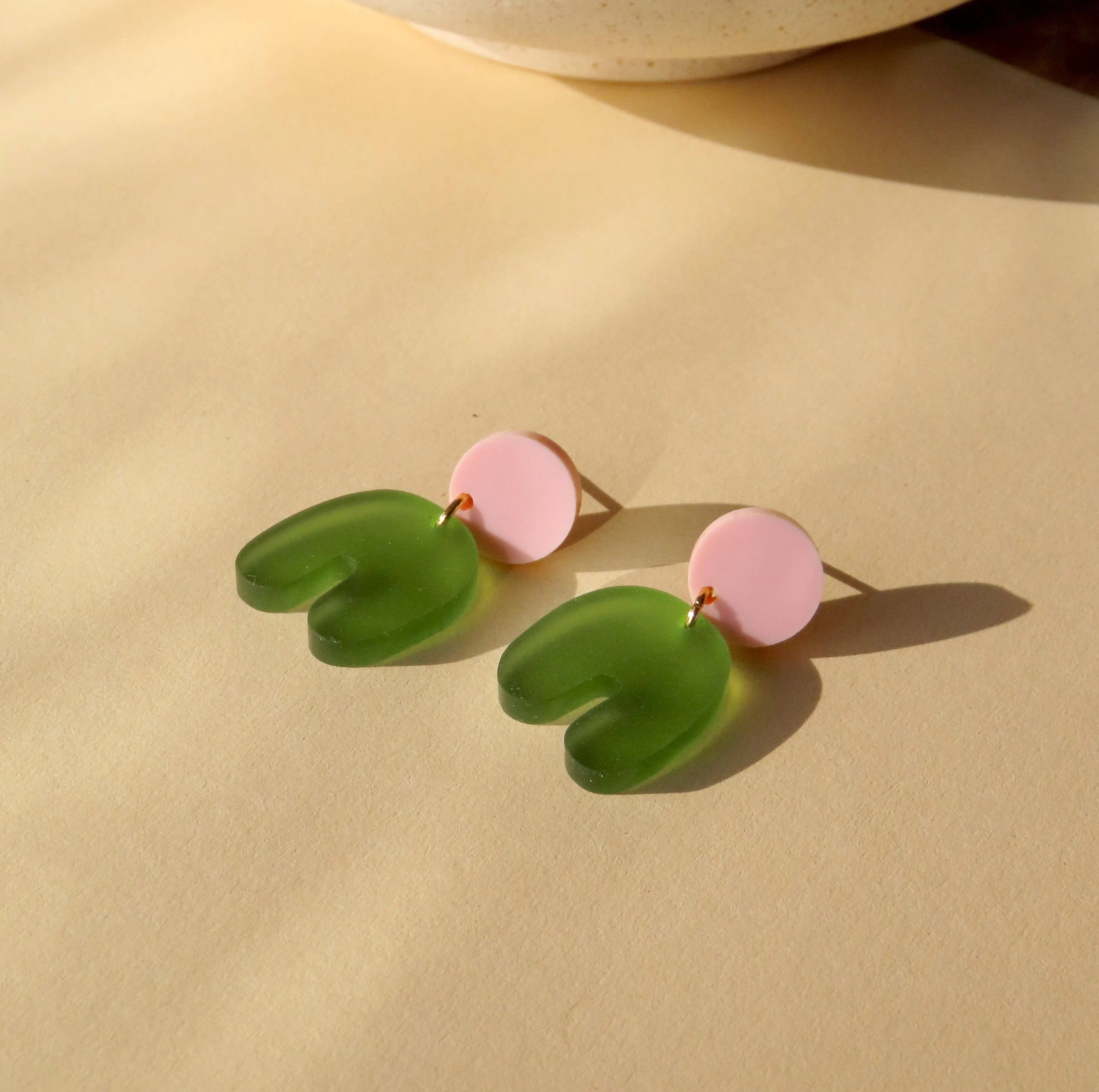 Earrings - Pink Olive Transparent Squishy Arch Bow