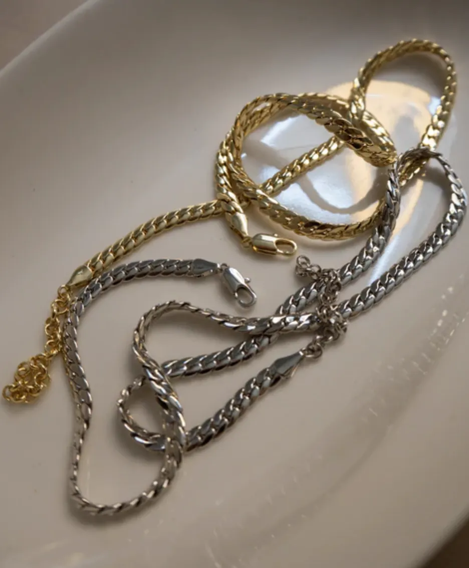 FERRERA CHAIN NECKLACE- Gold