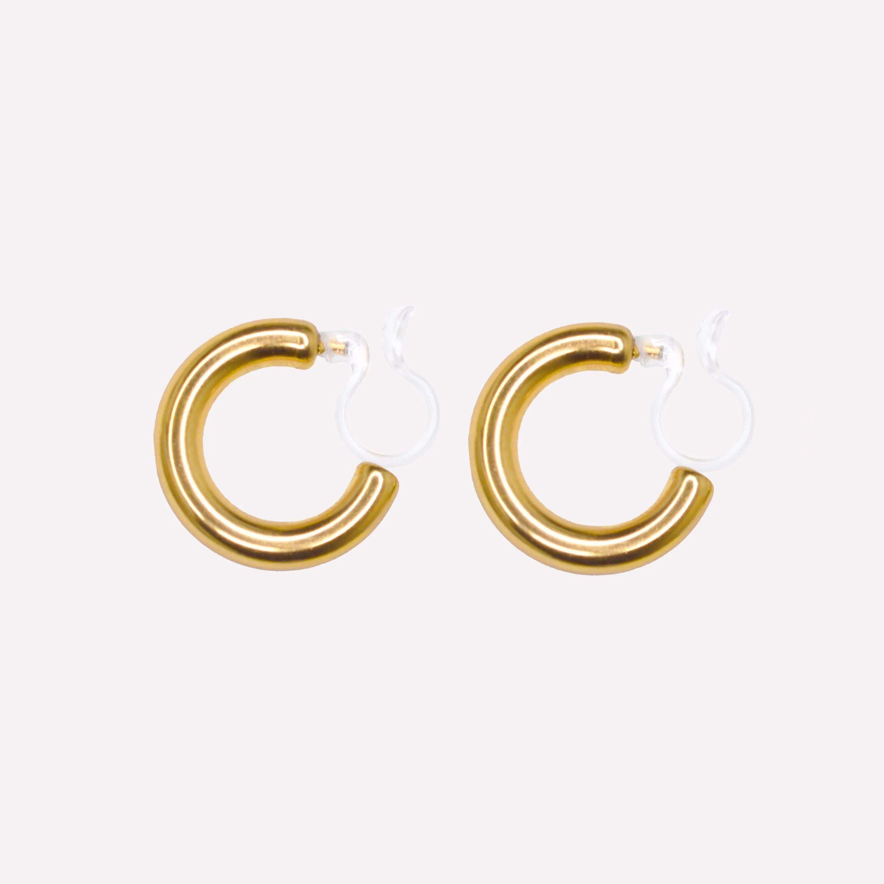 HOLLOW CHUNKY HUGGIE HOOP CLIP-ON EARRINGS IN GOLD