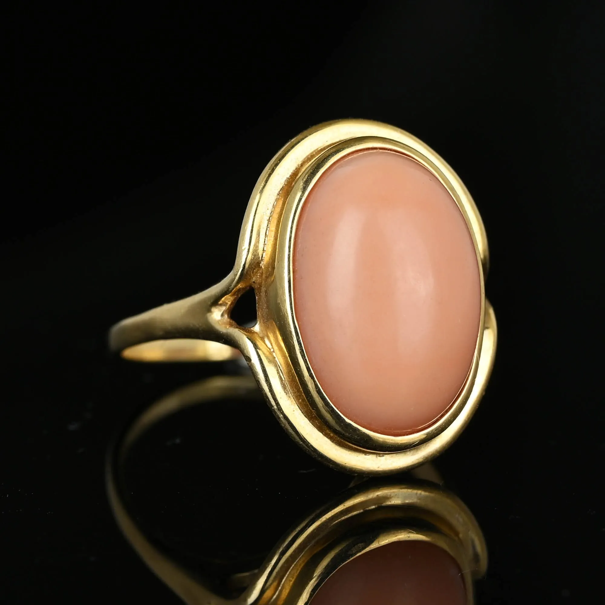 Mid Century Cabochon Salmon Coral Ring in 14K Gold