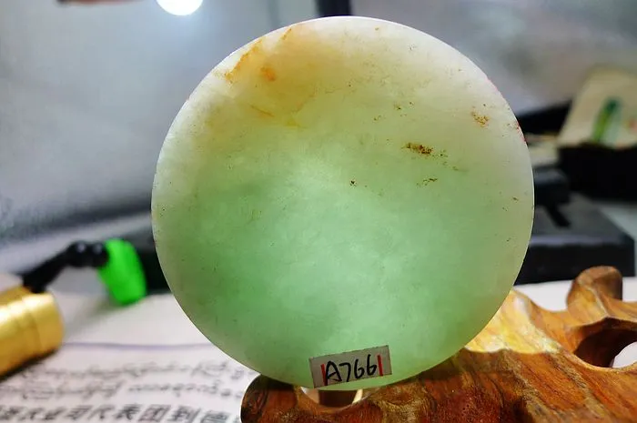 Natural Jade Rough Jadeite Raw (111g,5.4X1.5cm)