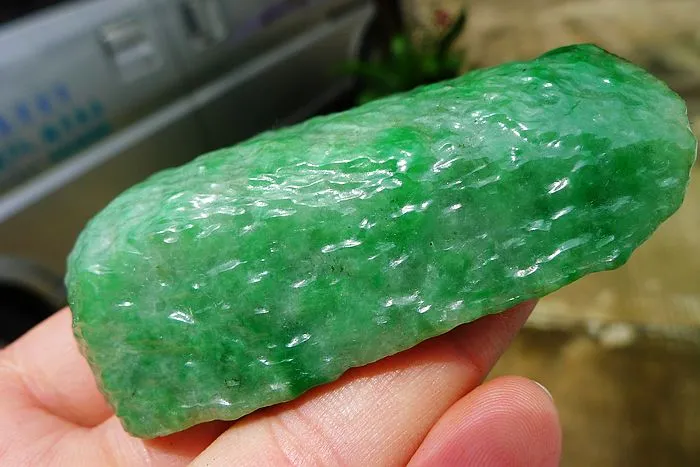 Natural Jade Rough Jadeite Raw (123g,7.5X4.7X2.1cm)