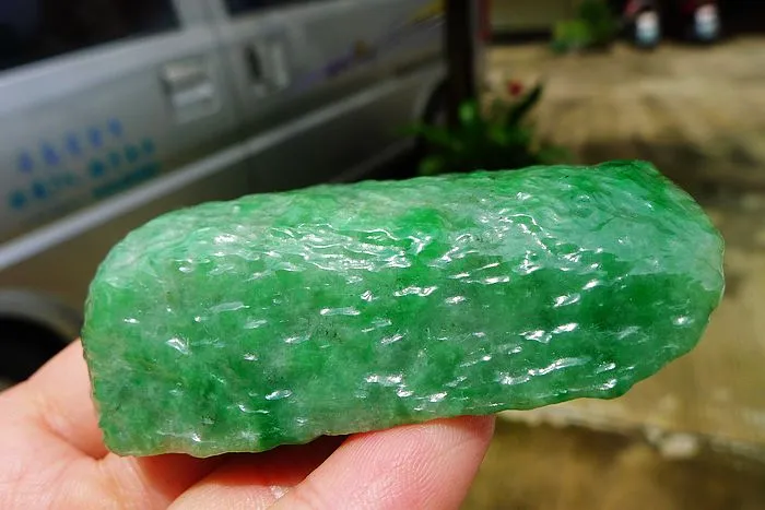 Natural Jade Rough Jadeite Raw (123g,7.5X4.7X2.1cm)