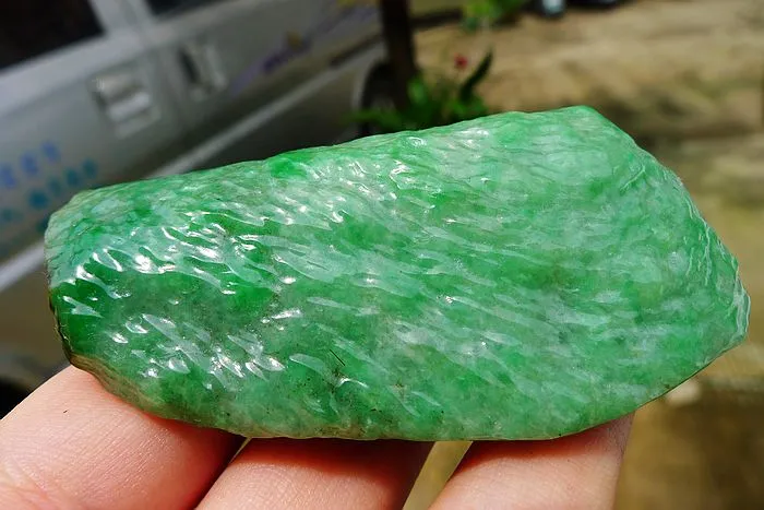 Natural Jade Rough Jadeite Raw (123g,7.5X4.7X2.1cm)