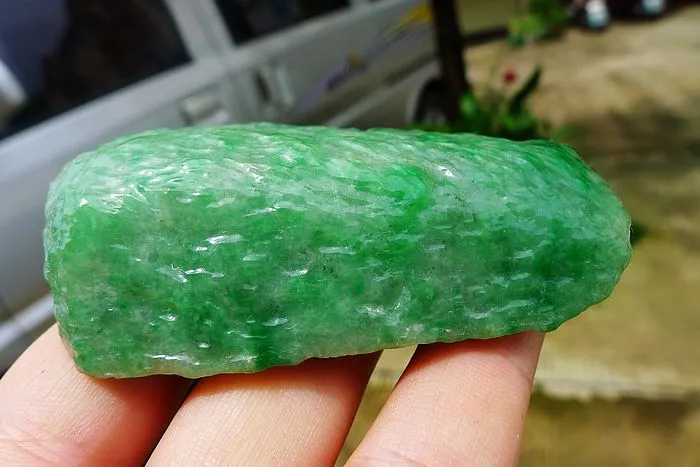 Natural Jade Rough Jadeite Raw (123g,7.5X4.7X2.1cm)