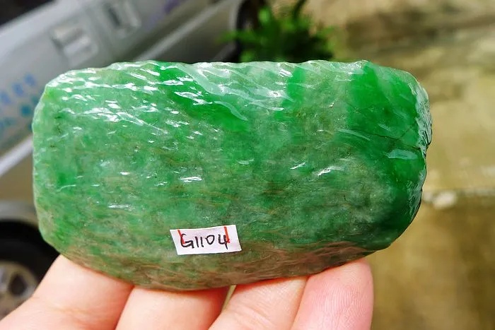 Natural Jade Rough Jadeite Raw (123g,7.5X4.7X2.1cm)