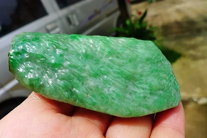 Natural Jade Rough Jadeite Raw (123g,7.5X4.7X2.1cm)