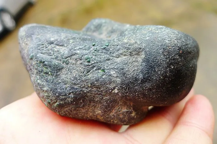 Natural Jade Rough Jadeite Raw (382g,9.2X6.2X3.8cm)