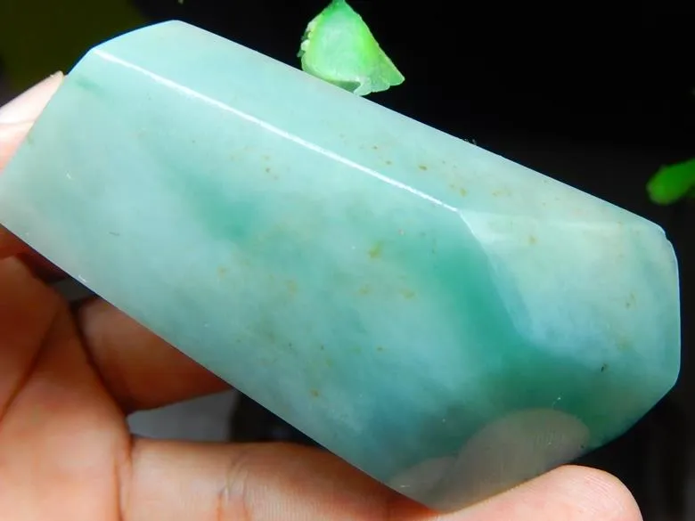 Natural Jade Rough Jadeite Raw (64g, 67X36X12.5mm)