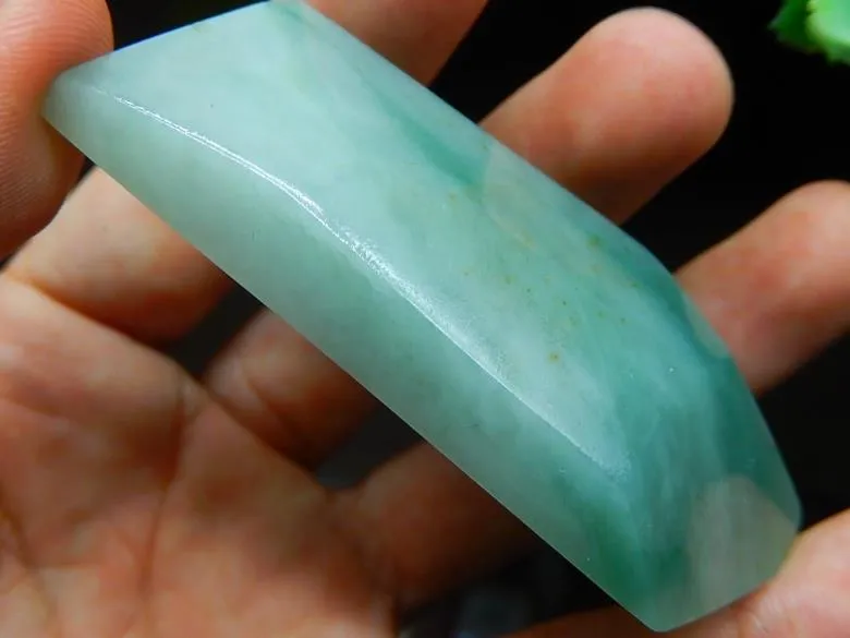 Natural Jade Rough Jadeite Raw (64g, 67X36X12.5mm)