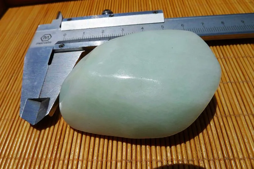 Natural Jade Rough Jadeite Raw (86g,5.8X3.4X2.2cm)