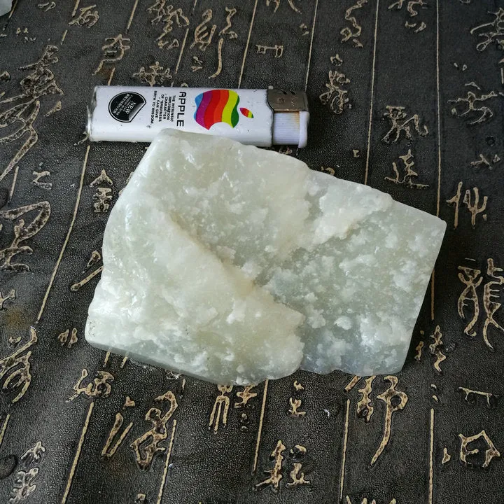 Natural Kunlun Jade Rough Nephrite Raw (398g, 10X6X4.5cm)