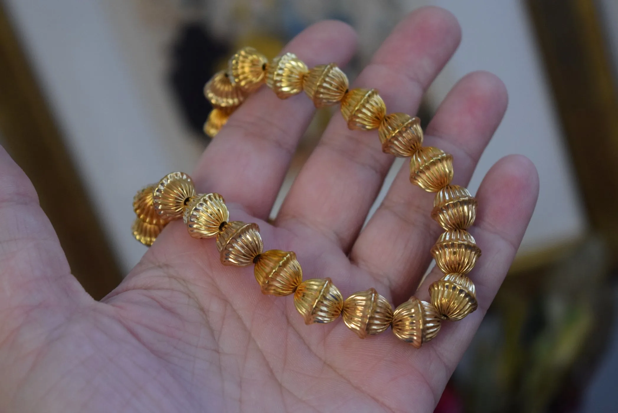 Renaissance Golden Fluted Bead Necklace