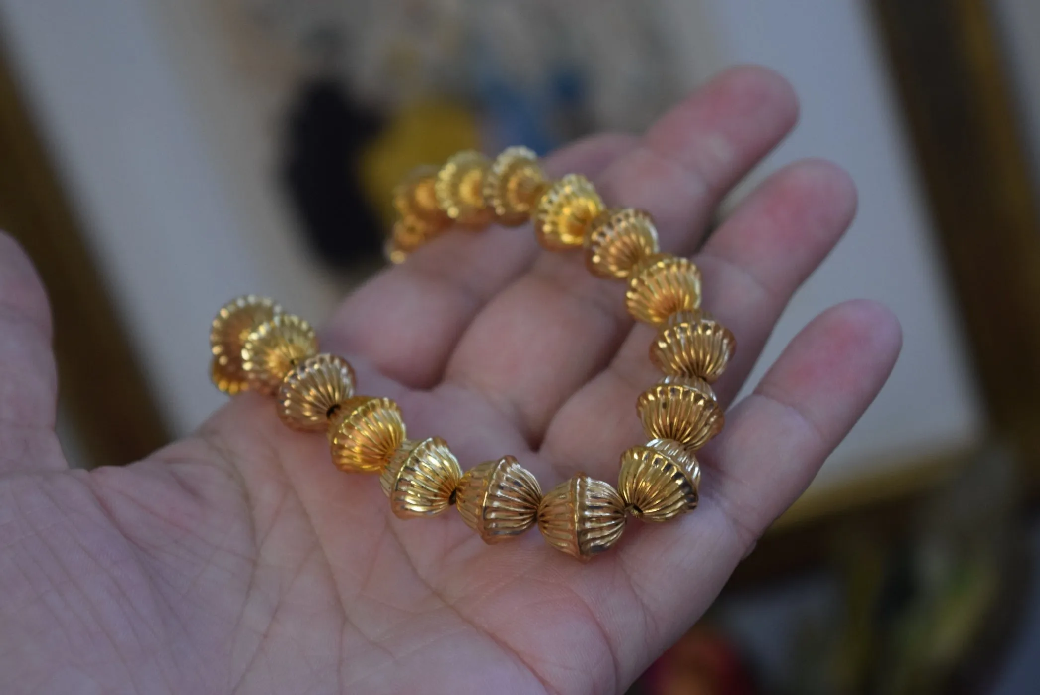 Renaissance Golden Fluted Bead Necklace