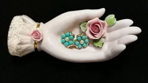 *VINTAGE SARA COVENTRY FAUX TURQUOISE & PEARL CLIP ON EARRINGS