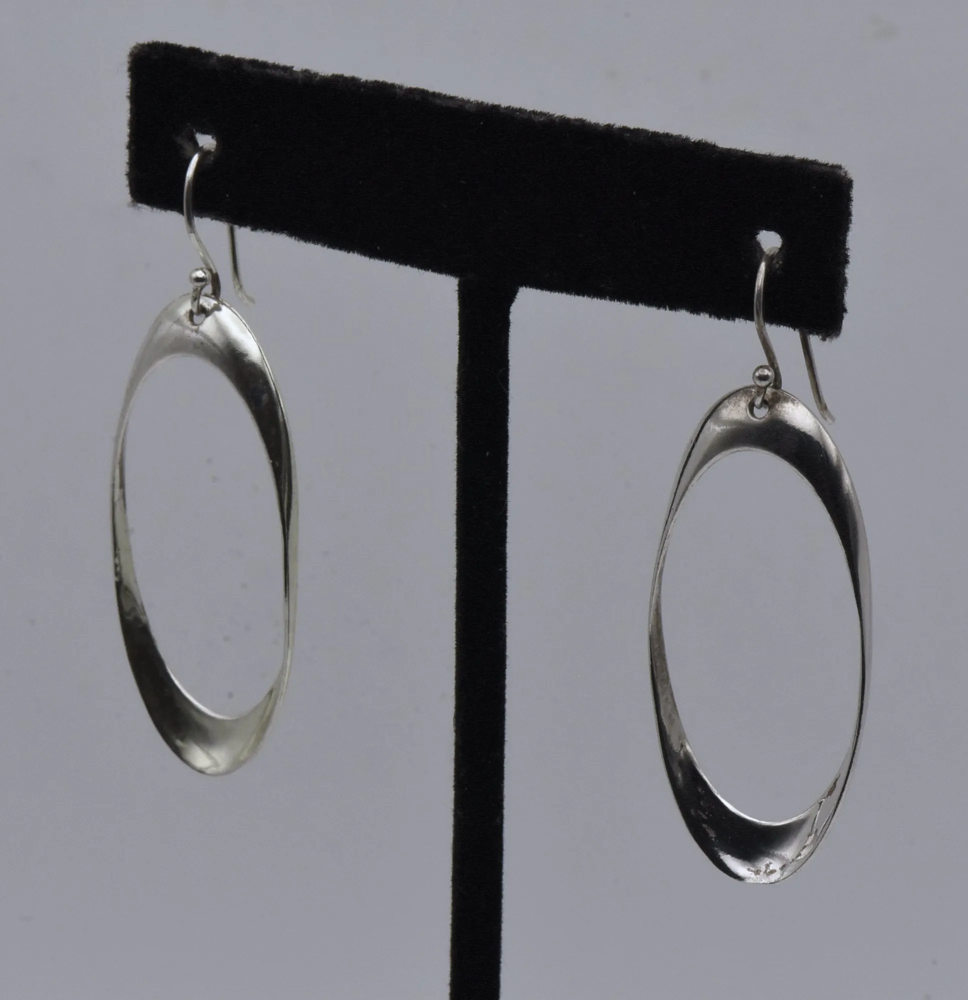 Vintage Sterling Silver Modern Design Oval Dangle Earrings