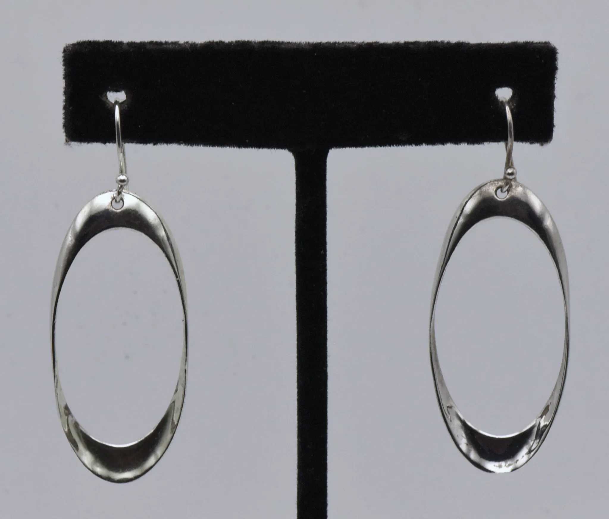 Vintage Sterling Silver Modern Design Oval Dangle Earrings